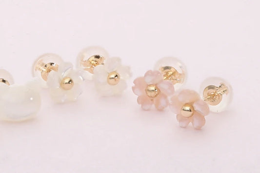 ピアス