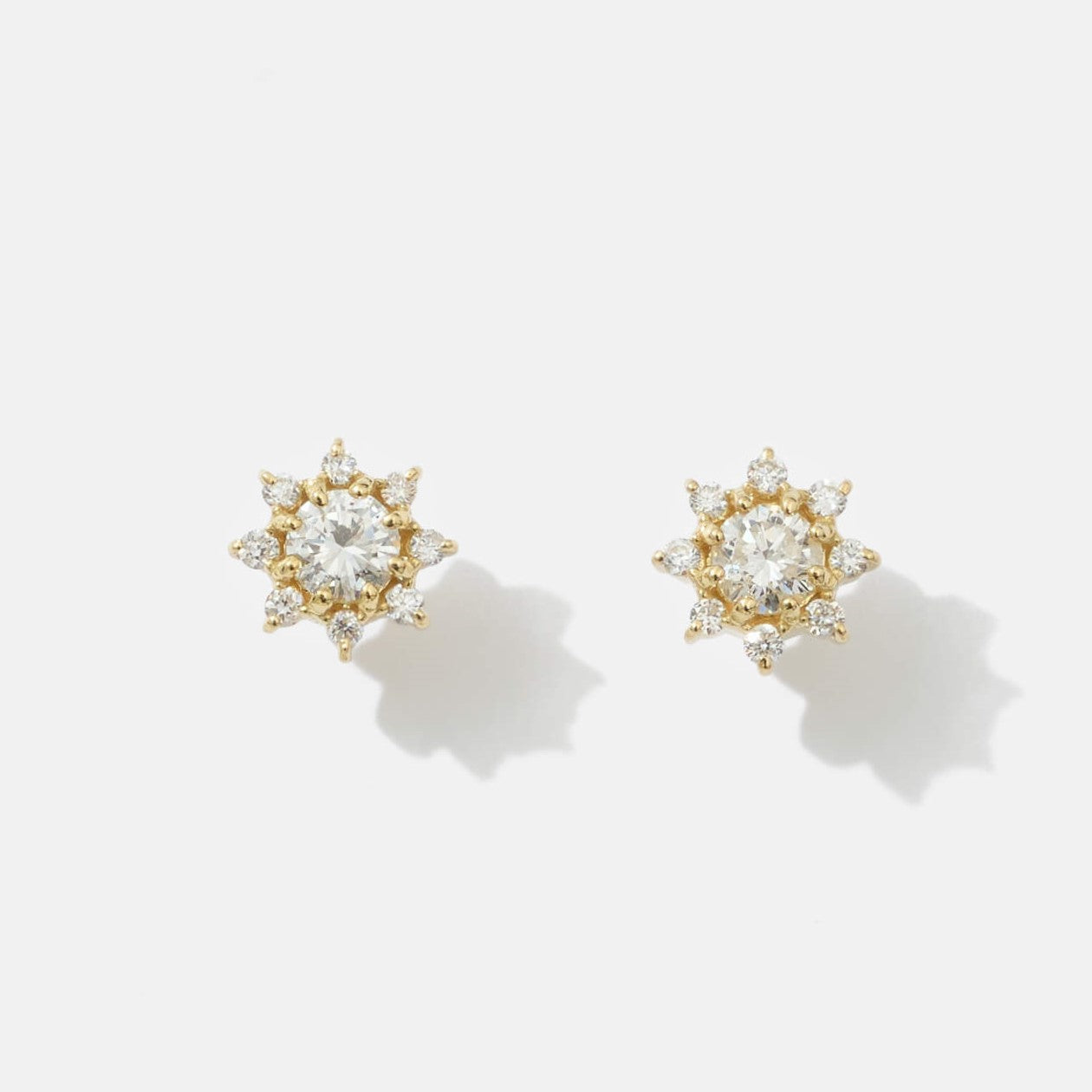 ダイヤモンドスタッドピアス K18 誕生石×ダイヤモンド スタッドピアス （4月：ダイヤモンド） – L&Co.