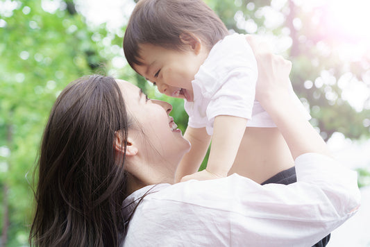 ママだっておしゃれを楽しみたい！子育て中でもつけやすいジュエリーアイテム&選び方を紹介