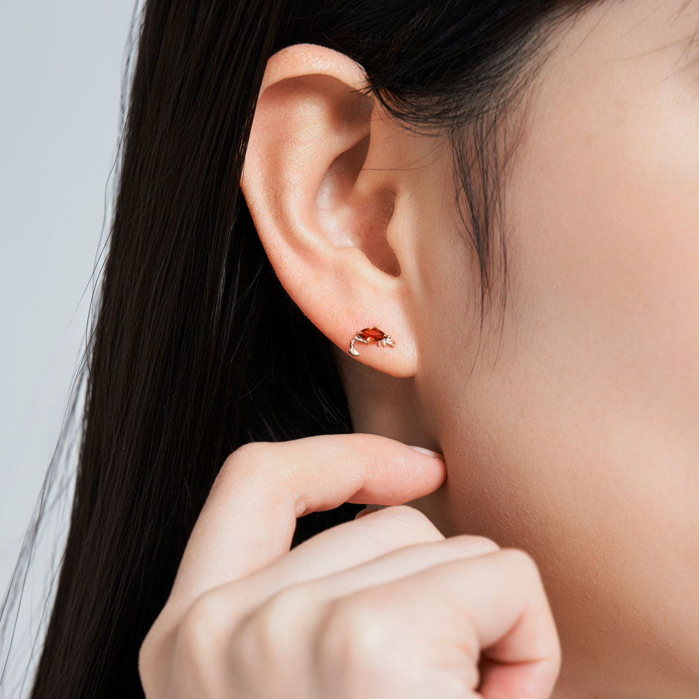 K10PG エビ ピアス｜43ｰ8686