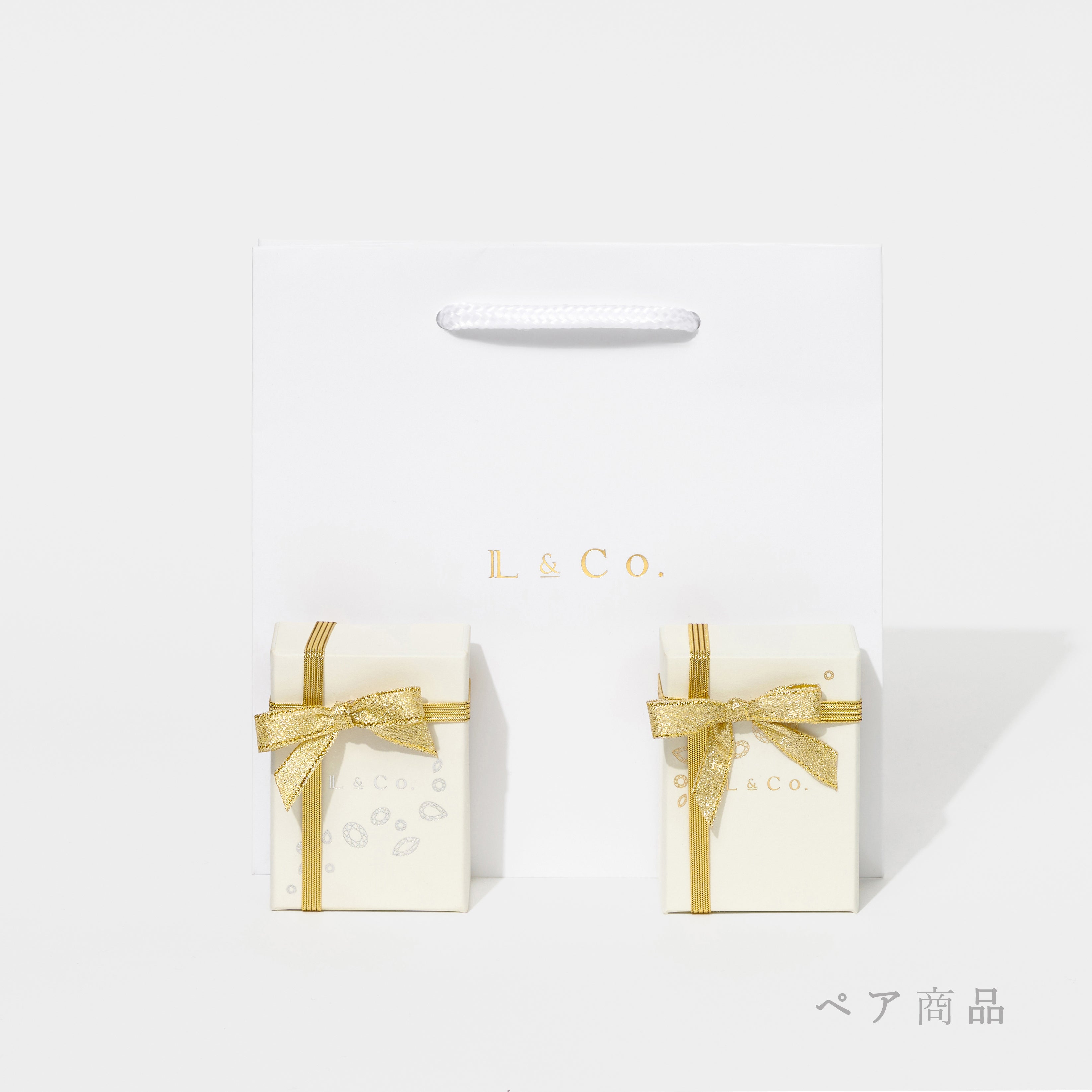 [Gift wrapping] Ribbon and shopping bag