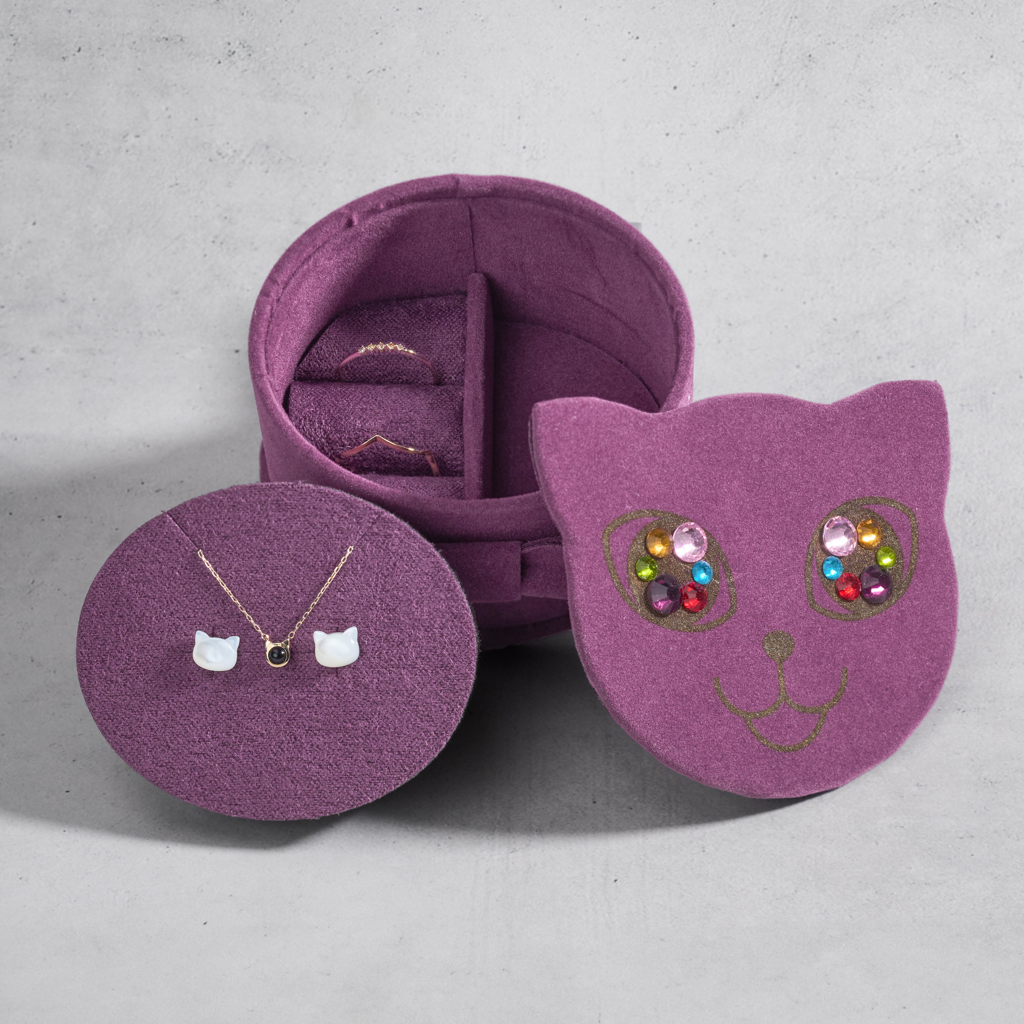 [Gift wrapping] Cat-shaped gift box and shopping bag