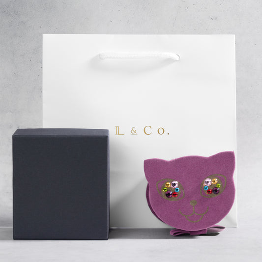 [Gift wrapping] Cat-shaped gift box and shopping bag