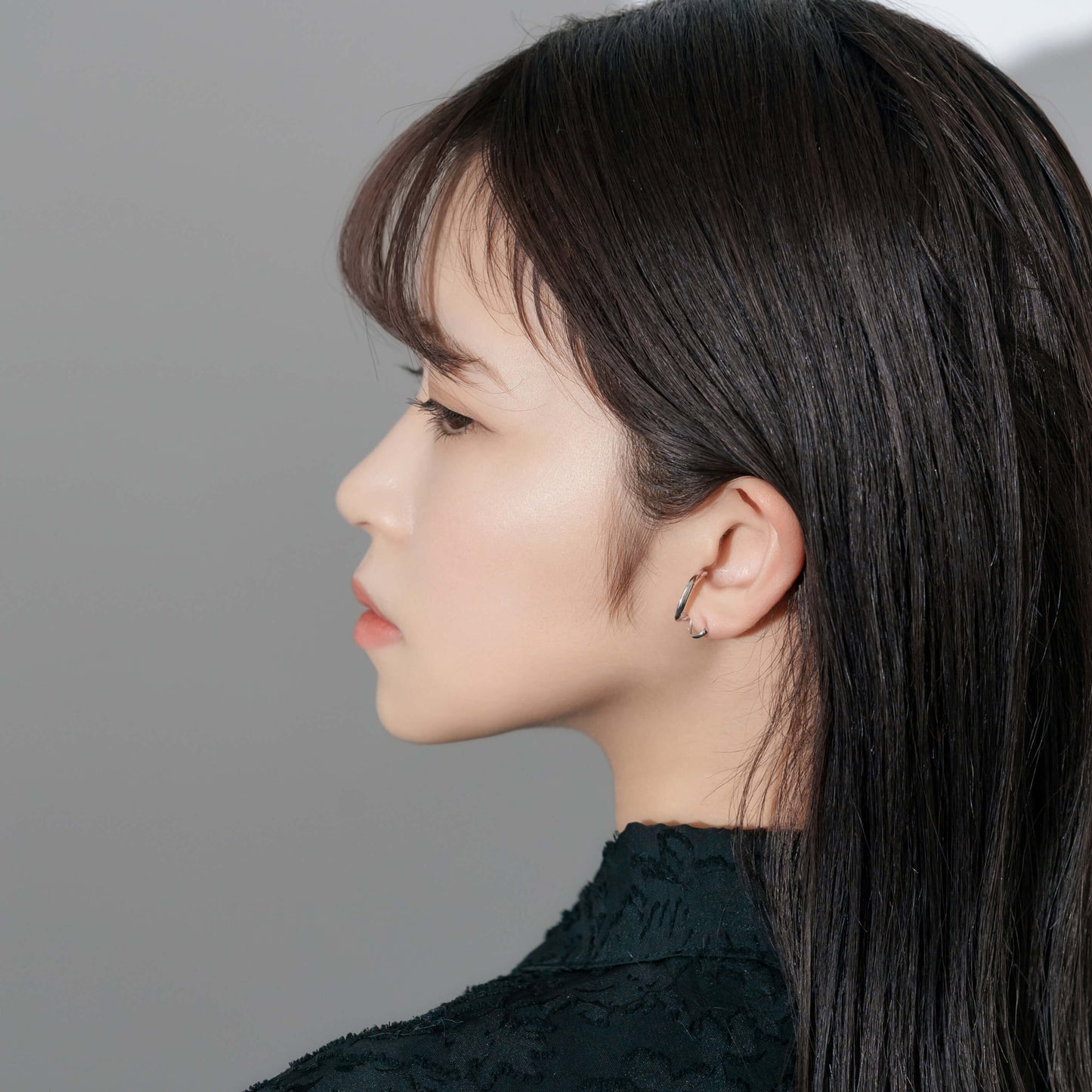 【片耳】SV925 ユニークデザイン ピアス（ホワイト）