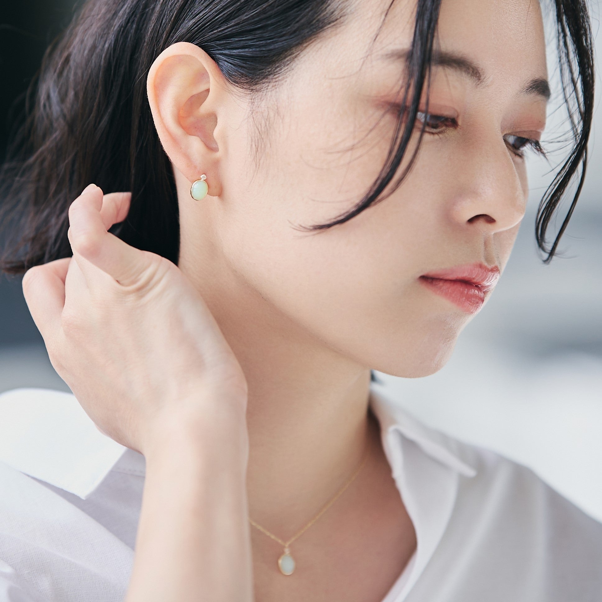K10 ミントグリーンオパール×ホワイトトパーズ スタッドピアス – L&Co.