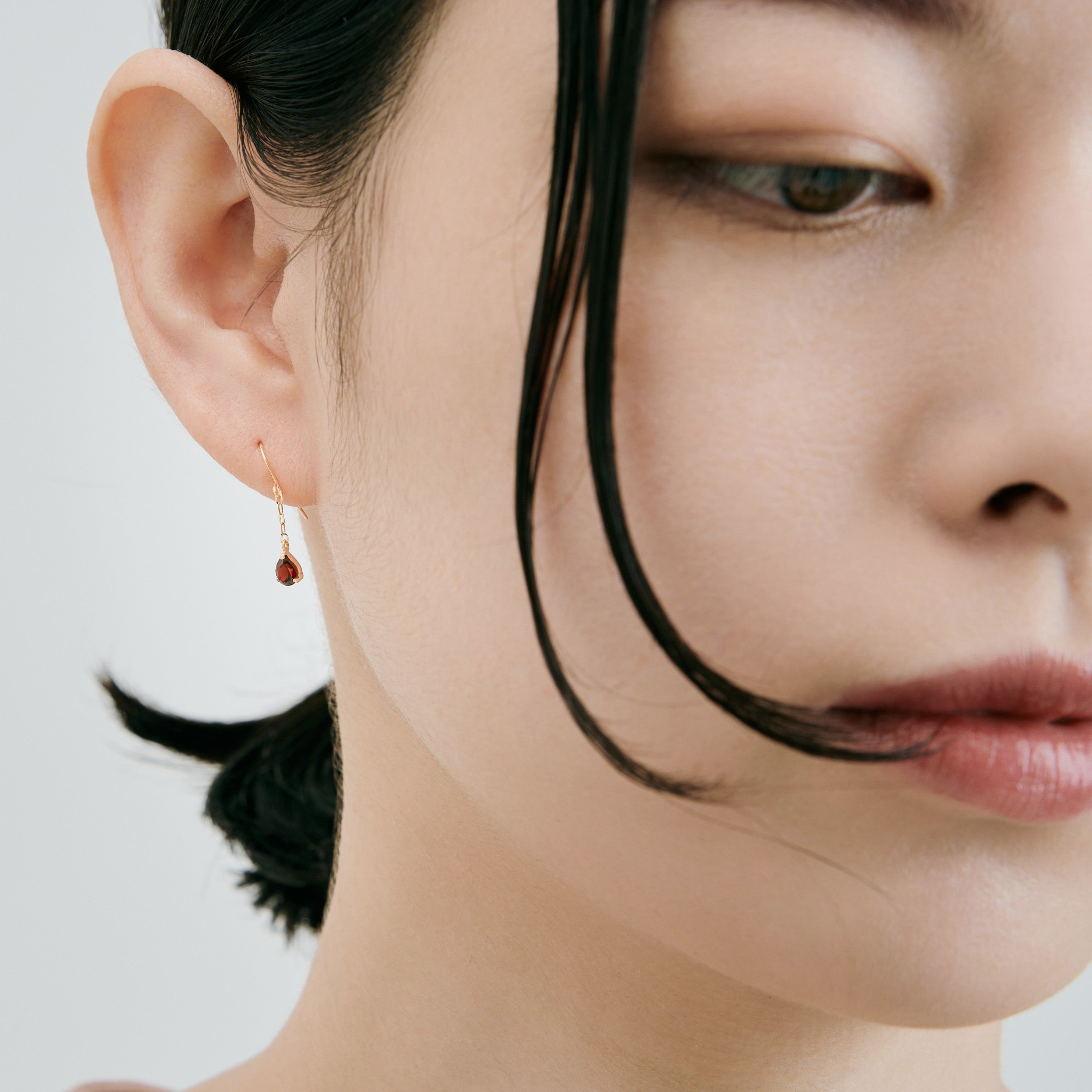 K10 ガーネット フックピアス – L&Co.
