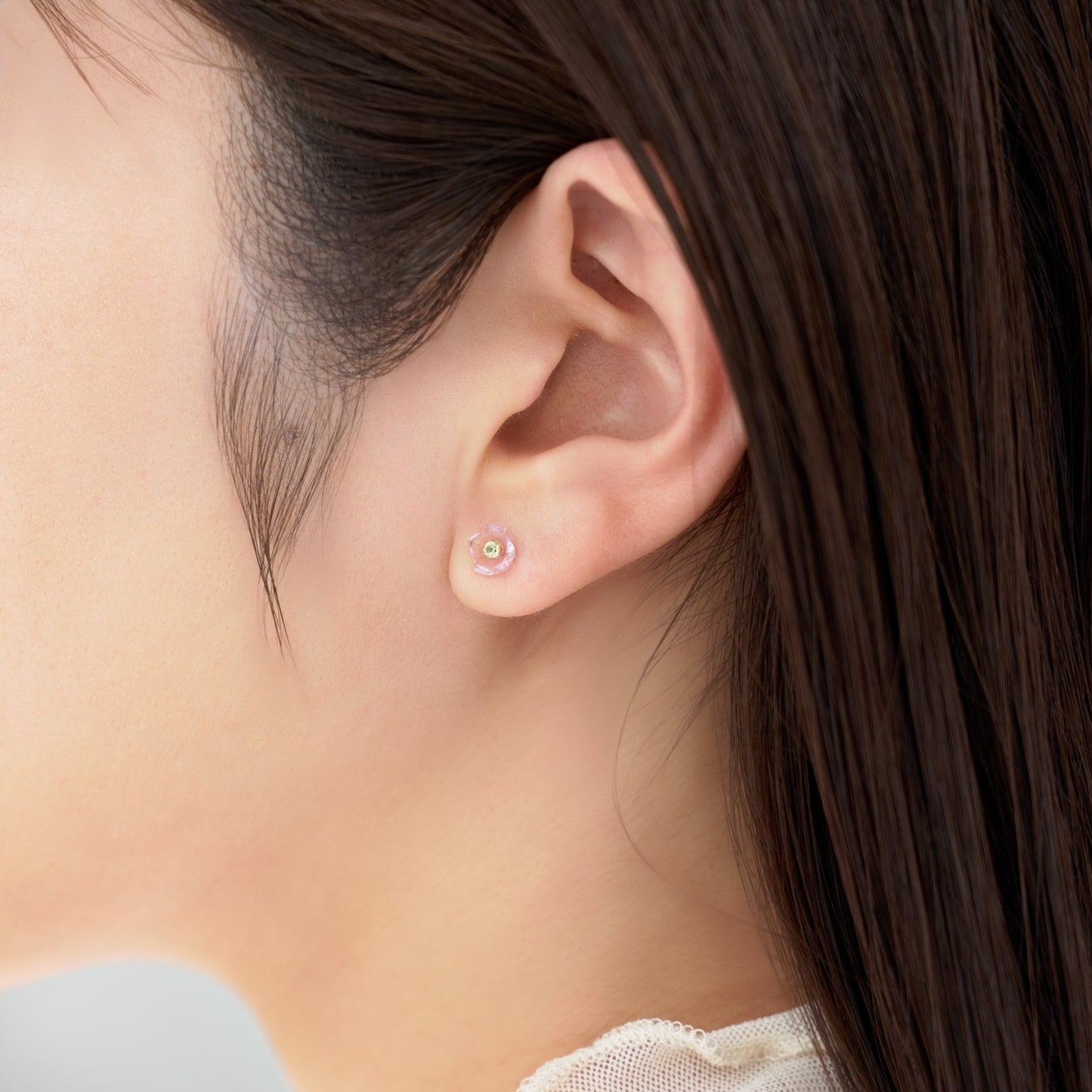 K10 フラワー スタッドピアス（ピンク）｜43-0437