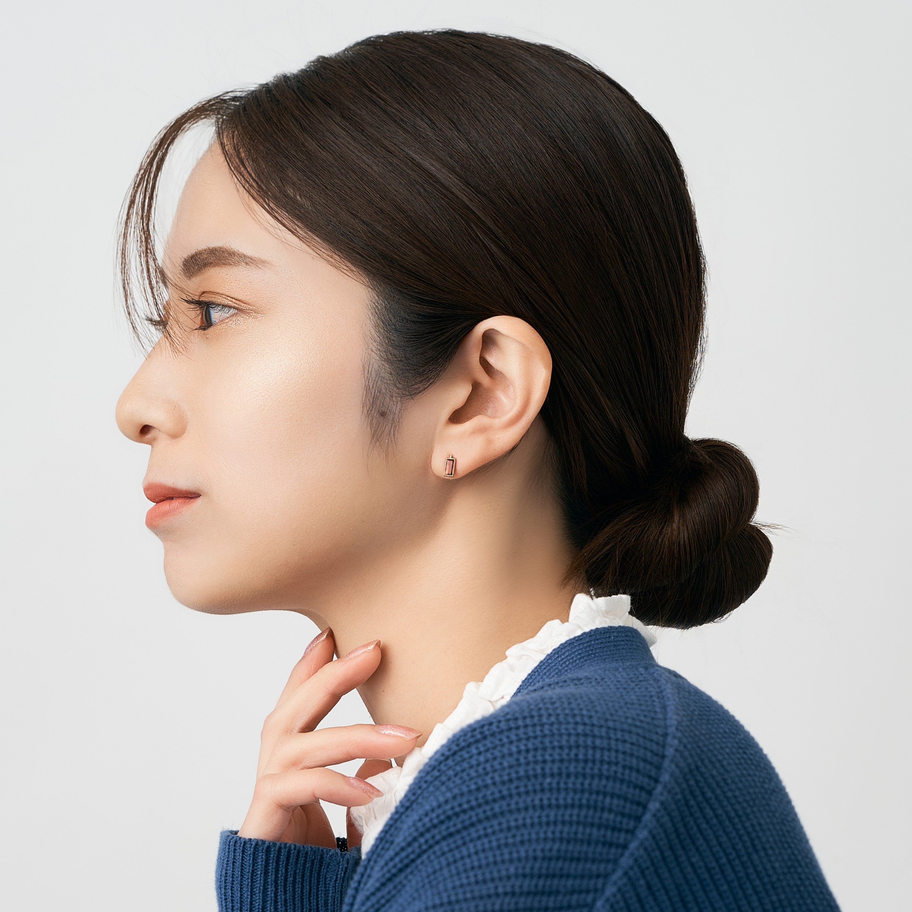 K10 つや消し スクエア ピアス（ガーネット） – L&Co.