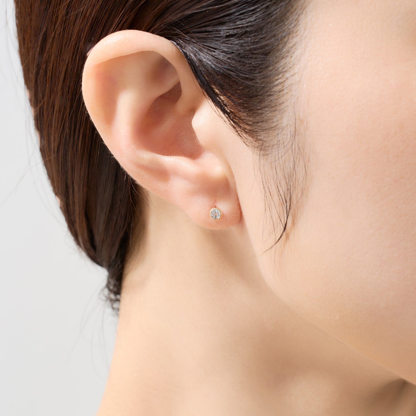 【片耳】K10 一粒 誕生石 サークル スタッドピアス （3月：アクアマリン）❘ 43-1483