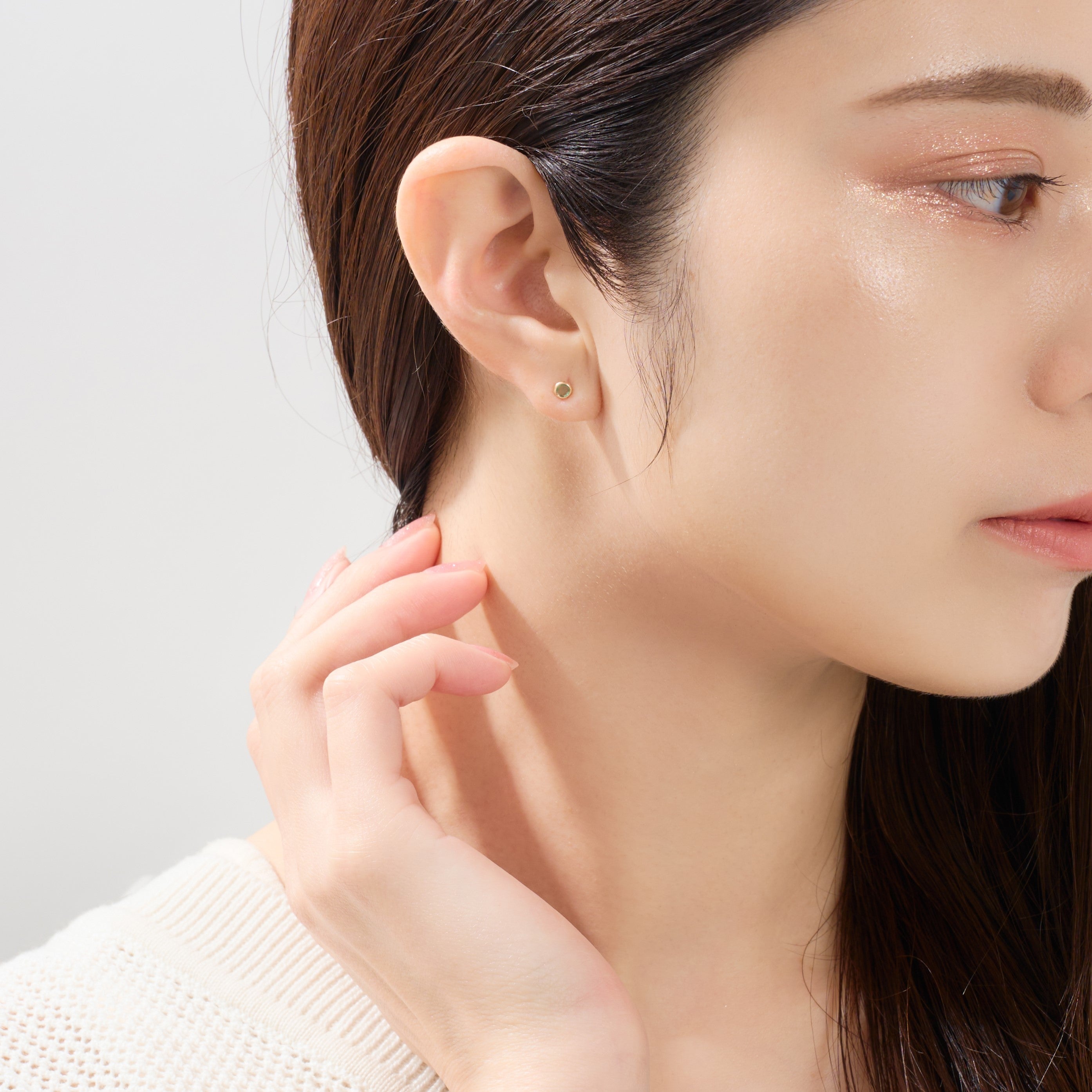 K10 一粒 誕生石 サークル スタッドピアス （5月：エメラルド）❘ 43-1325