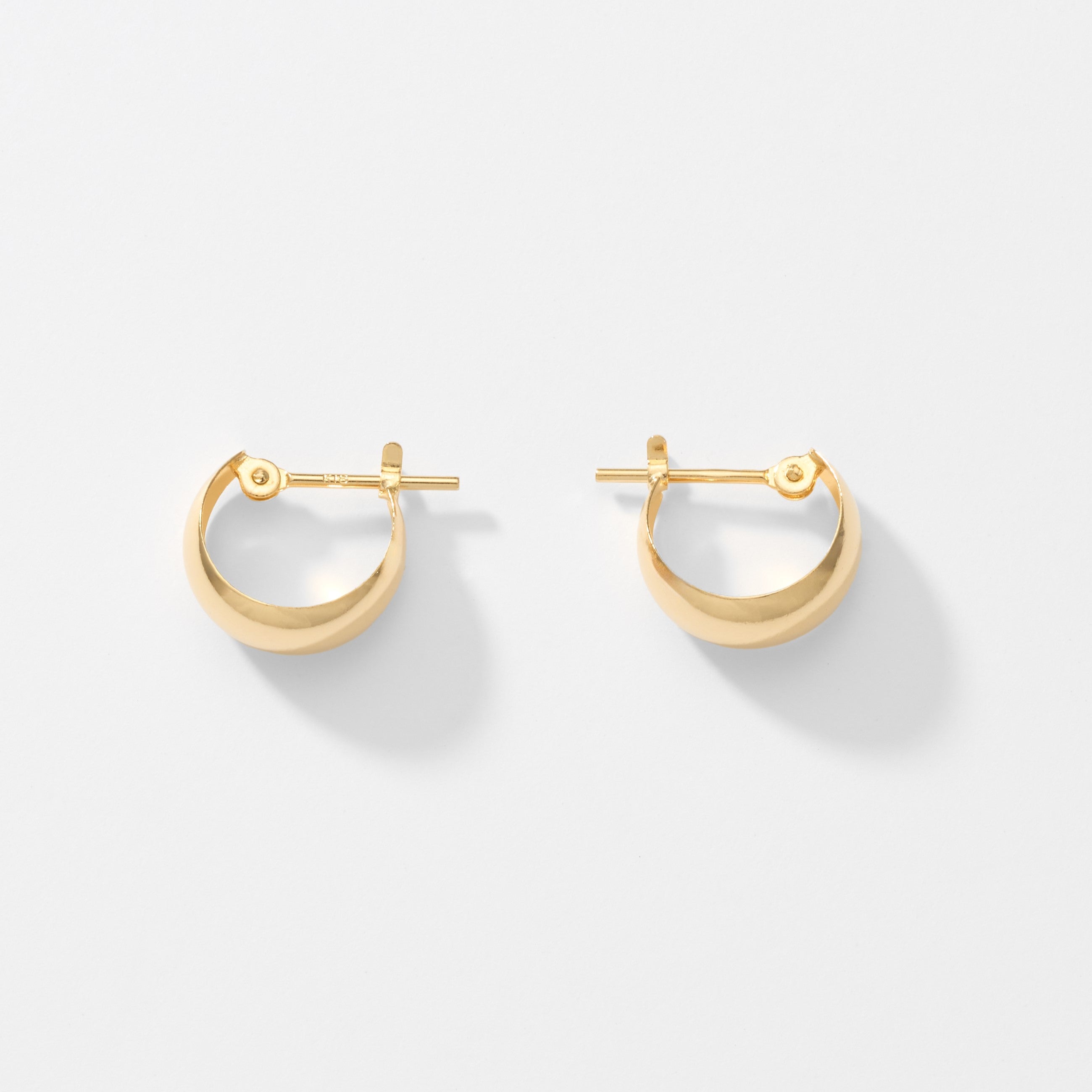 K18 月甲 フープピアス – L&Co.