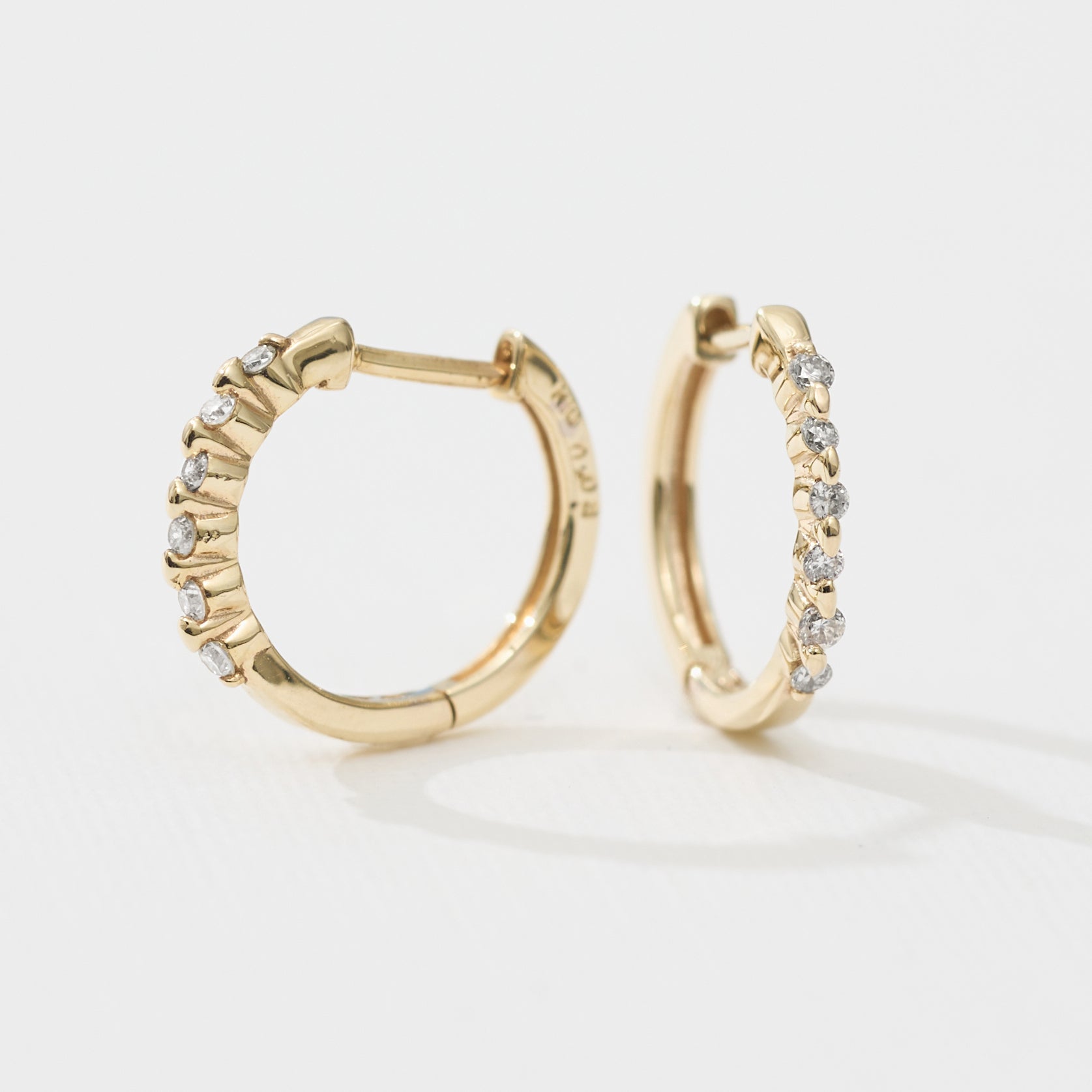 K10 ダイヤモンド 計0.06ct フープ ピアス – L&Co.