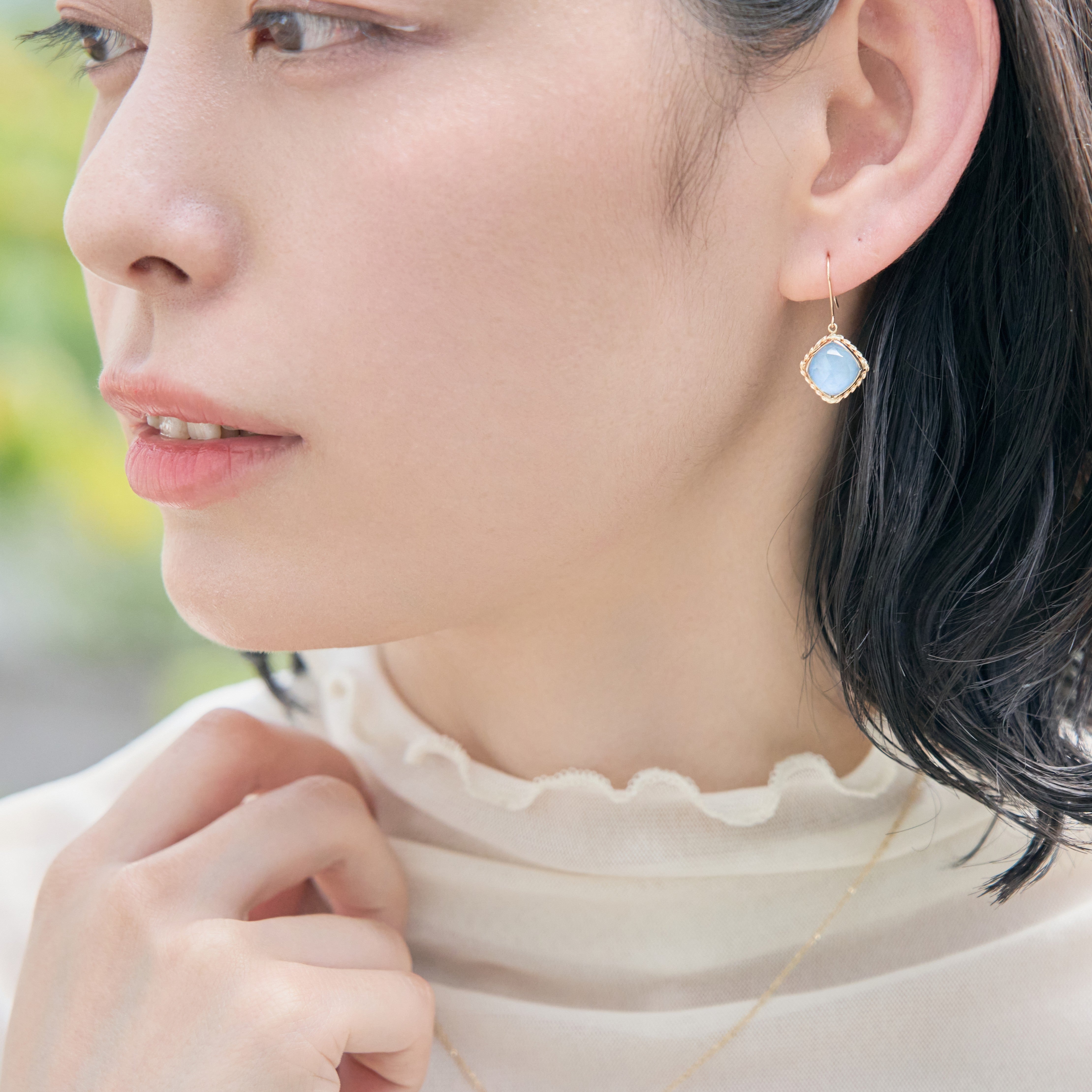 K10 ブルーオパール×クォーツ ピアス – L&Co.