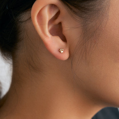 K10 肉球 スタッドピアス ❘ 43-1664