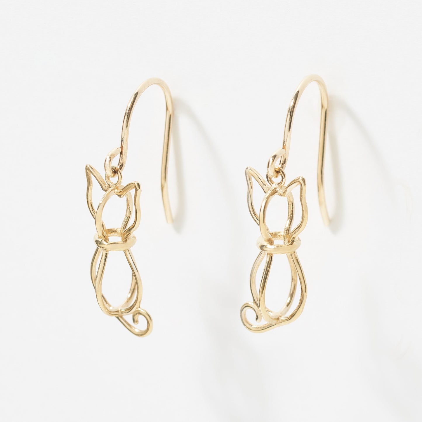 K10 ネコフックピアス ❘ 43-2500