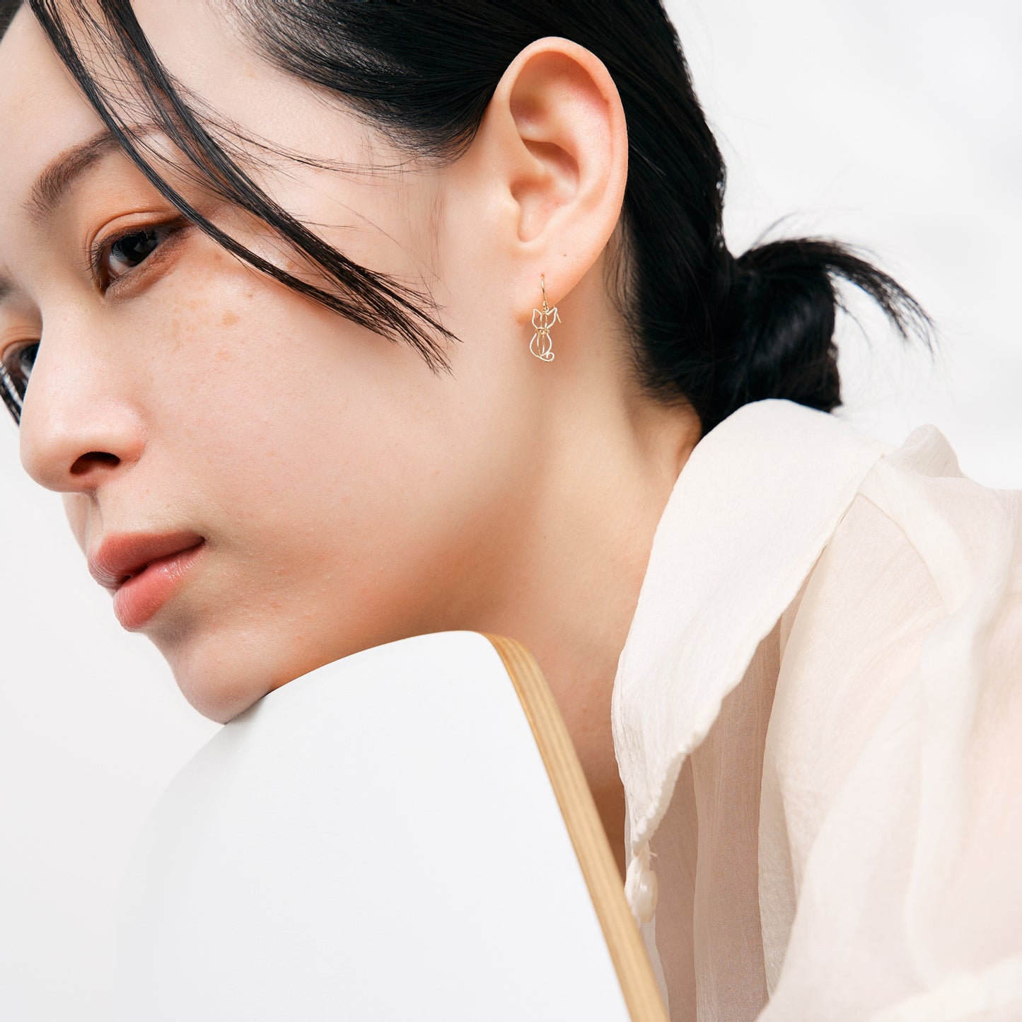 K10 ネコフックピアス ❘ 43-2500