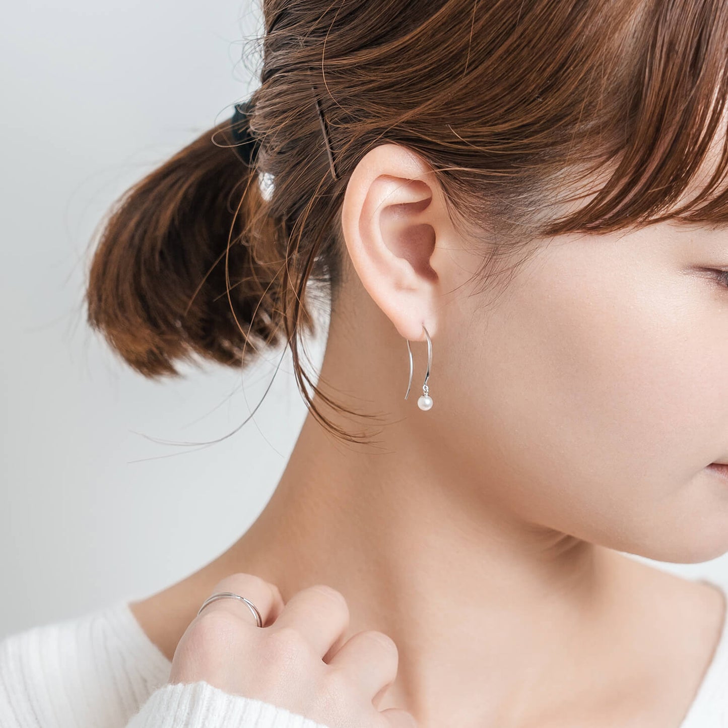 Pt900 アコヤパール フックピアス（4mm）｜43-8016