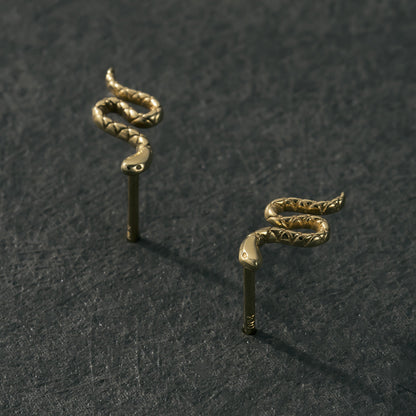 K10 ヘビ 蛇 ピアス ❘ 43-8443