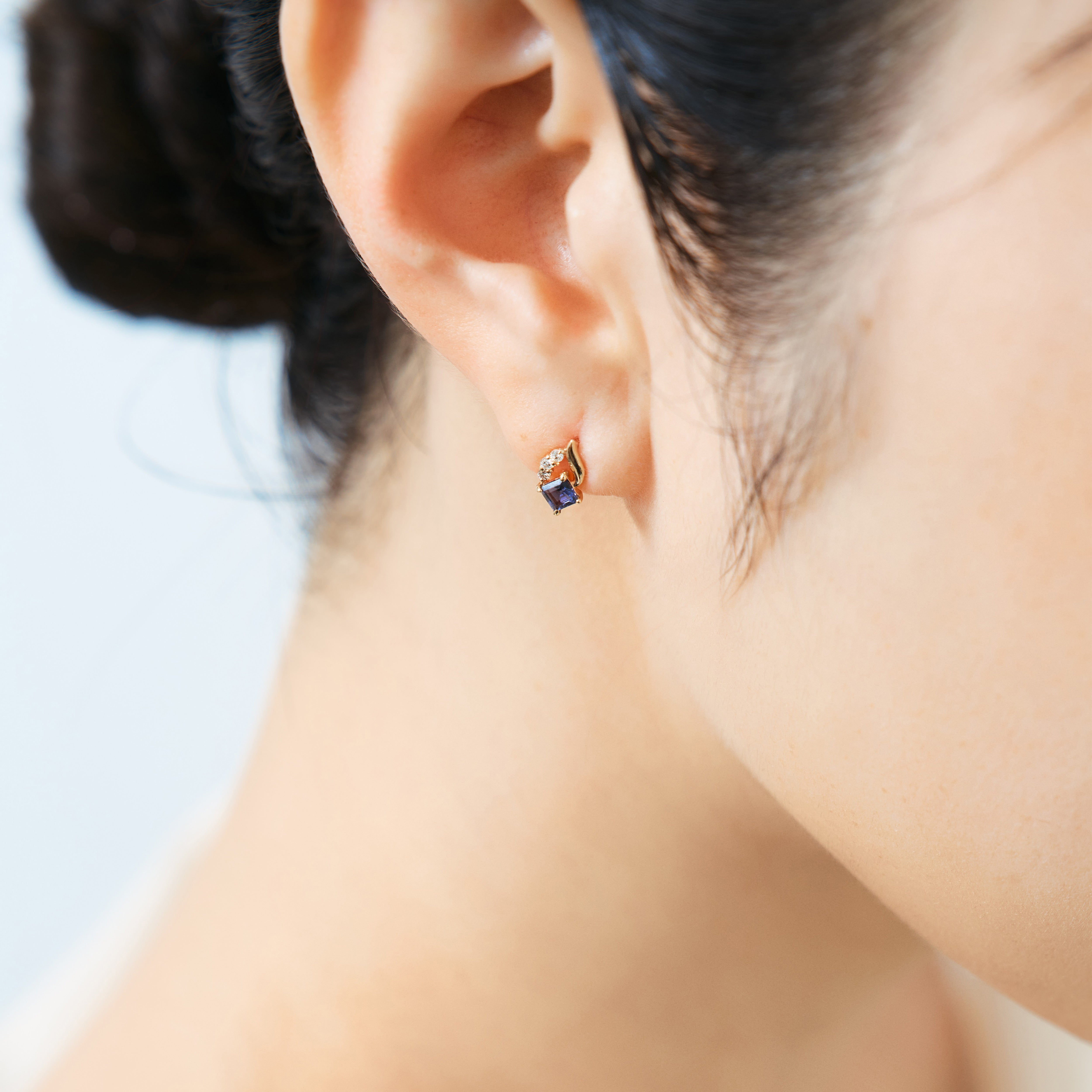 K10 アイオライト ピアス – L&Co.