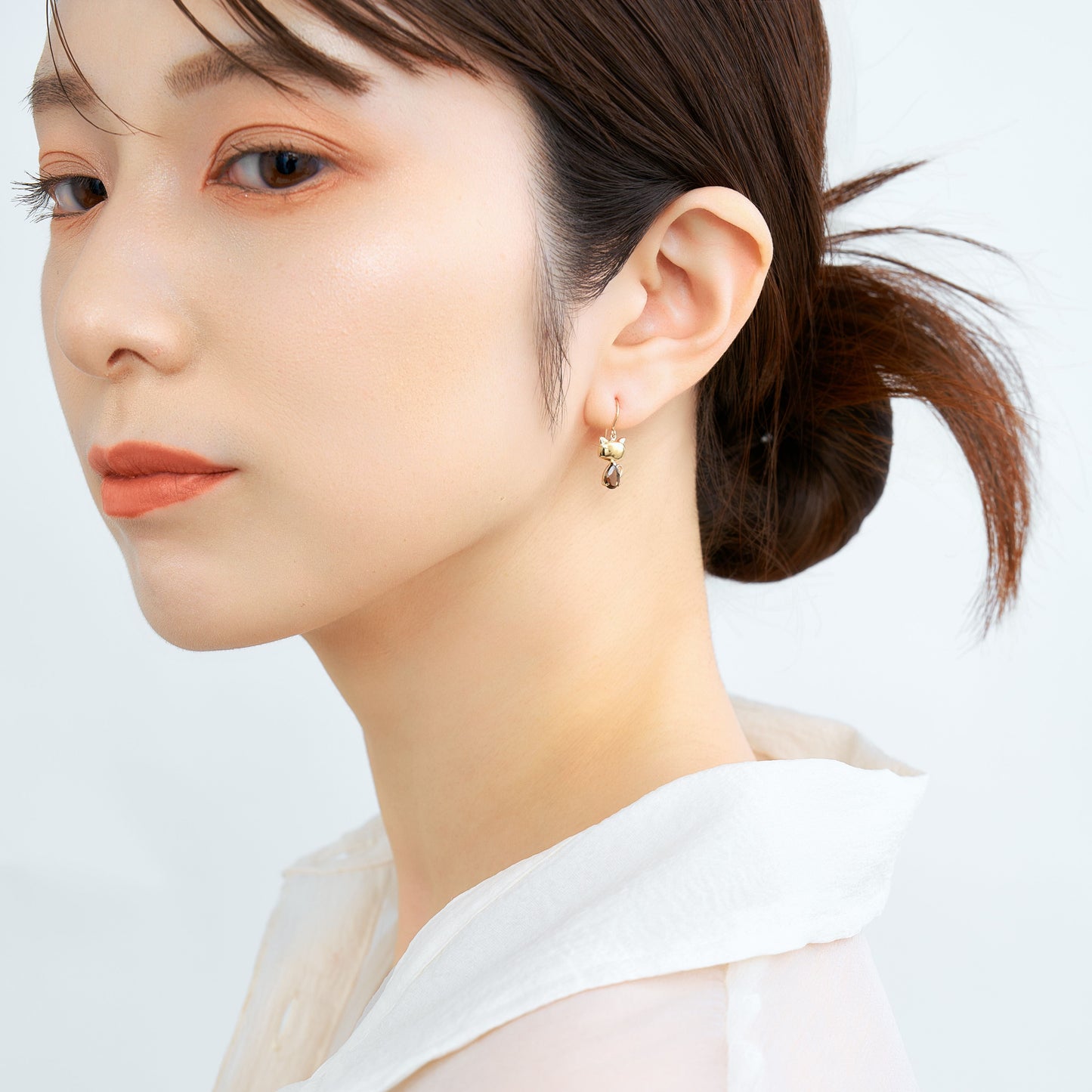 K10 ネコ フックピアス ❘ 43-8625
