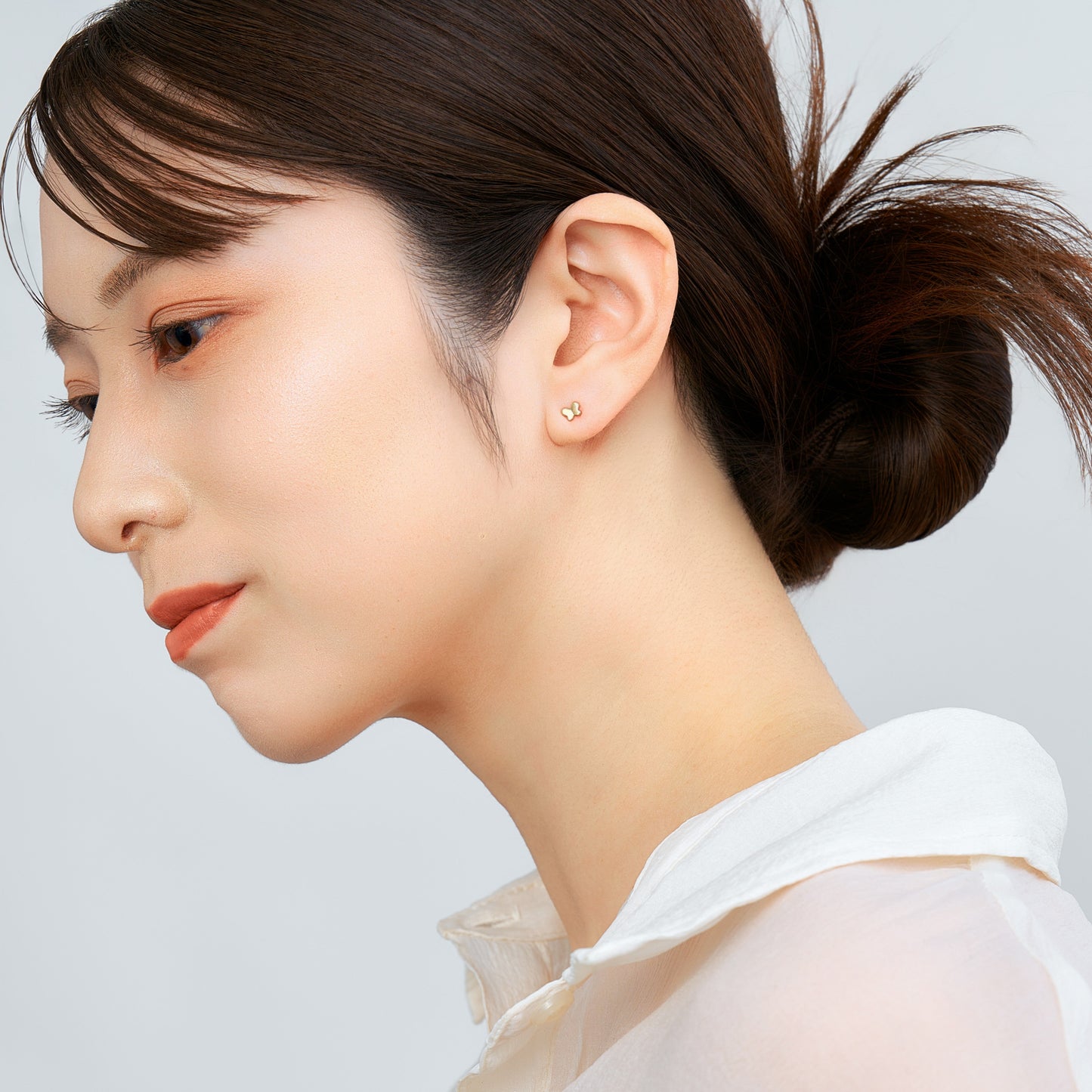 K10 ミニバタフライ スタッドピアス ❘ 43-8630