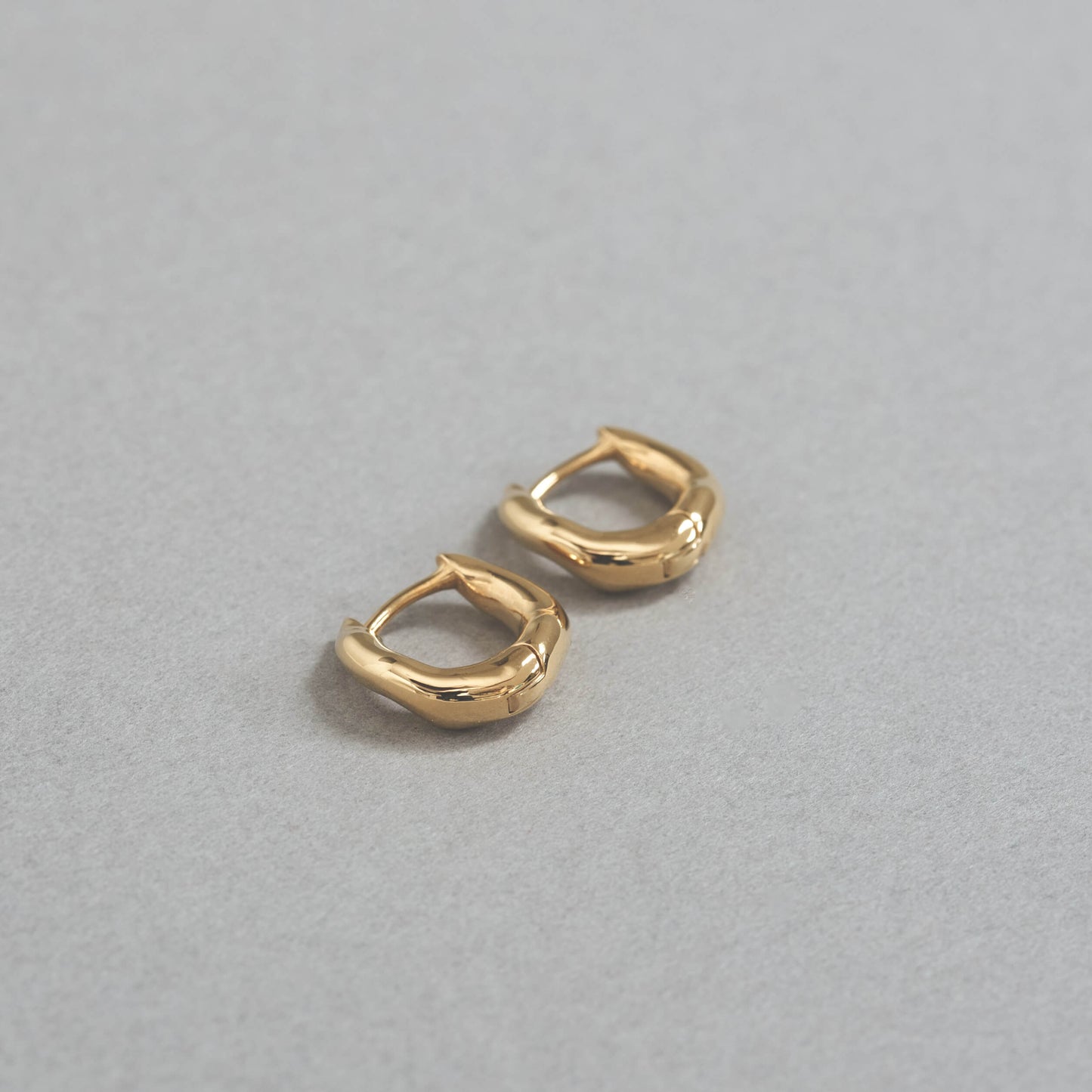 SV925 地金 デザイン フープピアス（05-W/Y）| 44-1526-1527