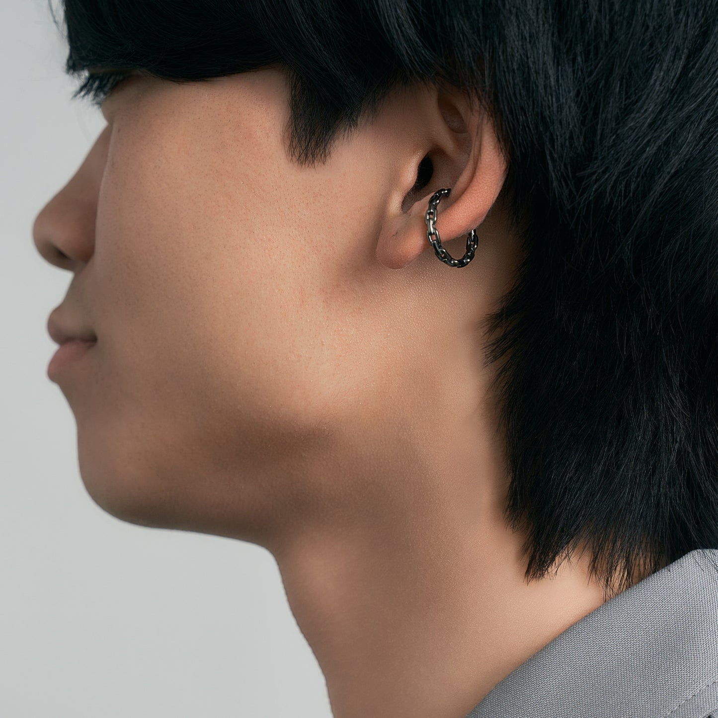 SV925 ユニセックス チェーン風 イヤーカフ（W/Y/B）