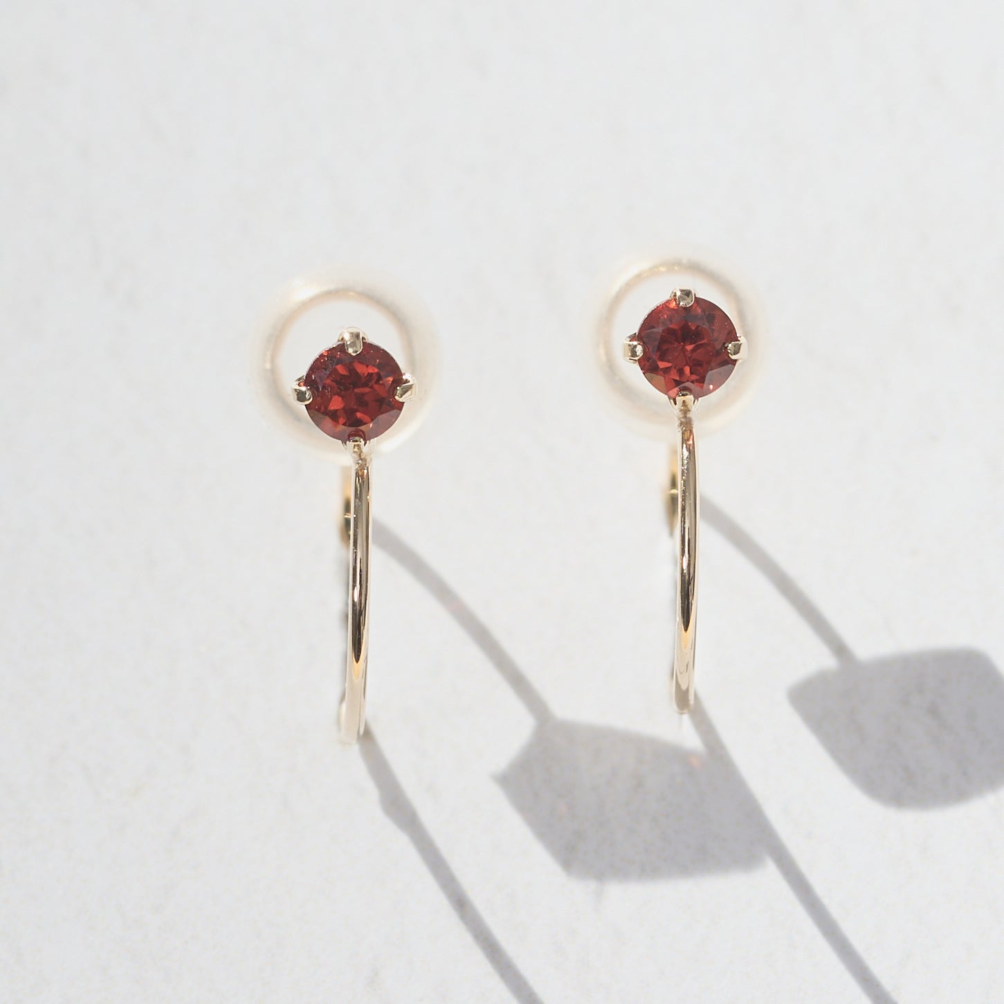 K10  誕生石 イヤリング（1月：ガーネット）| 55-7081