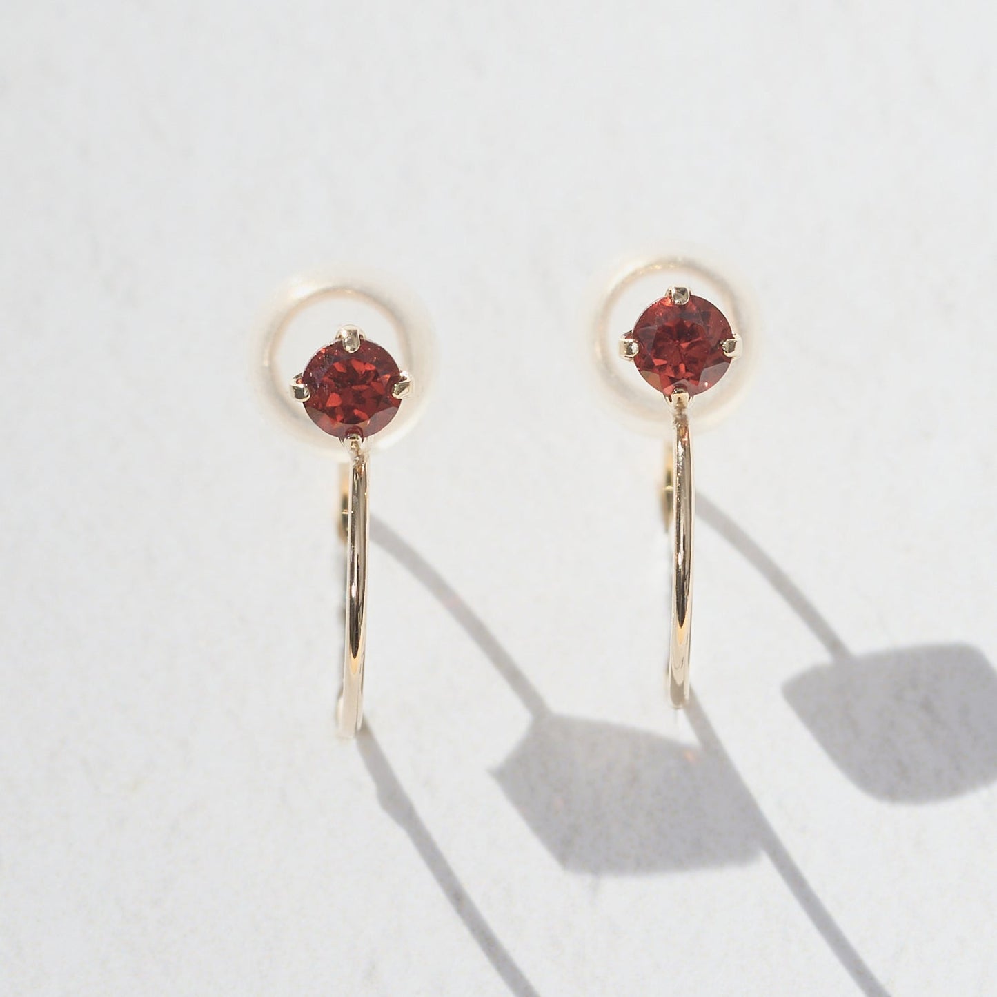 K10  誕生石 イヤリング（1月：ガーネット）| 55-7081
