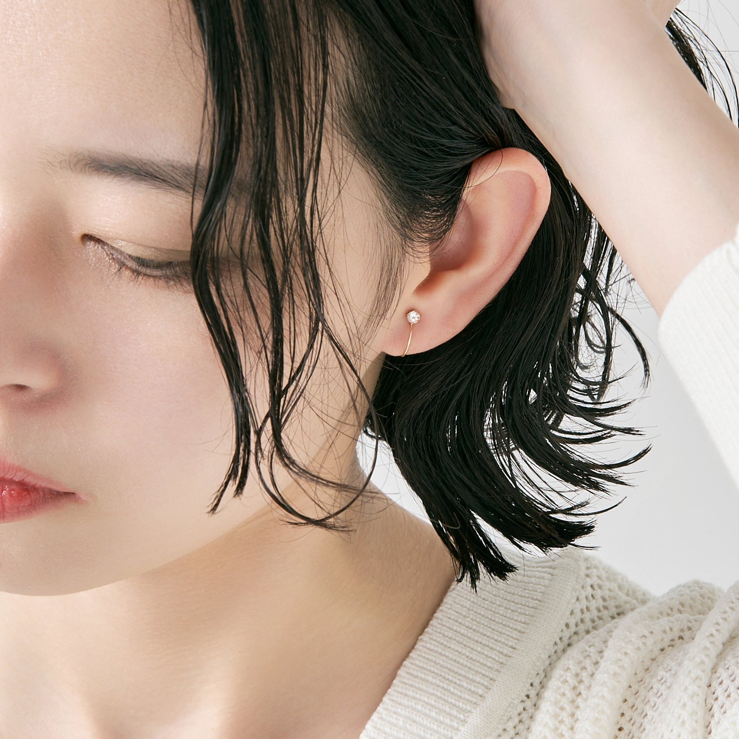 K10 誕生石 イヤリング（4月：ホワイトトパーズ）| 55-7084