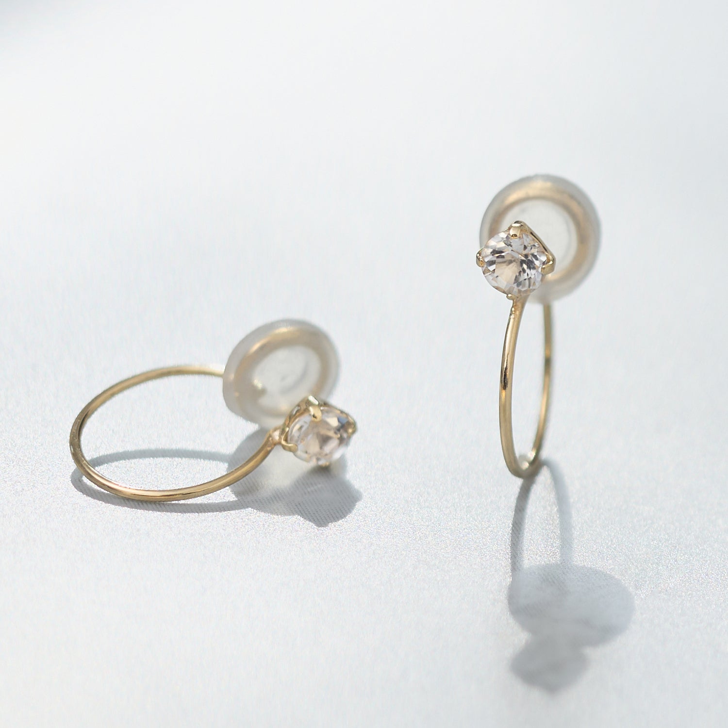 K10 誕生石 イヤリング（4月：ホワイトトパーズ）| 55-7084