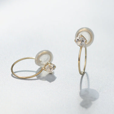 K10 誕生石 イヤリング（4月：ホワイトトパーズ）| 55-7084