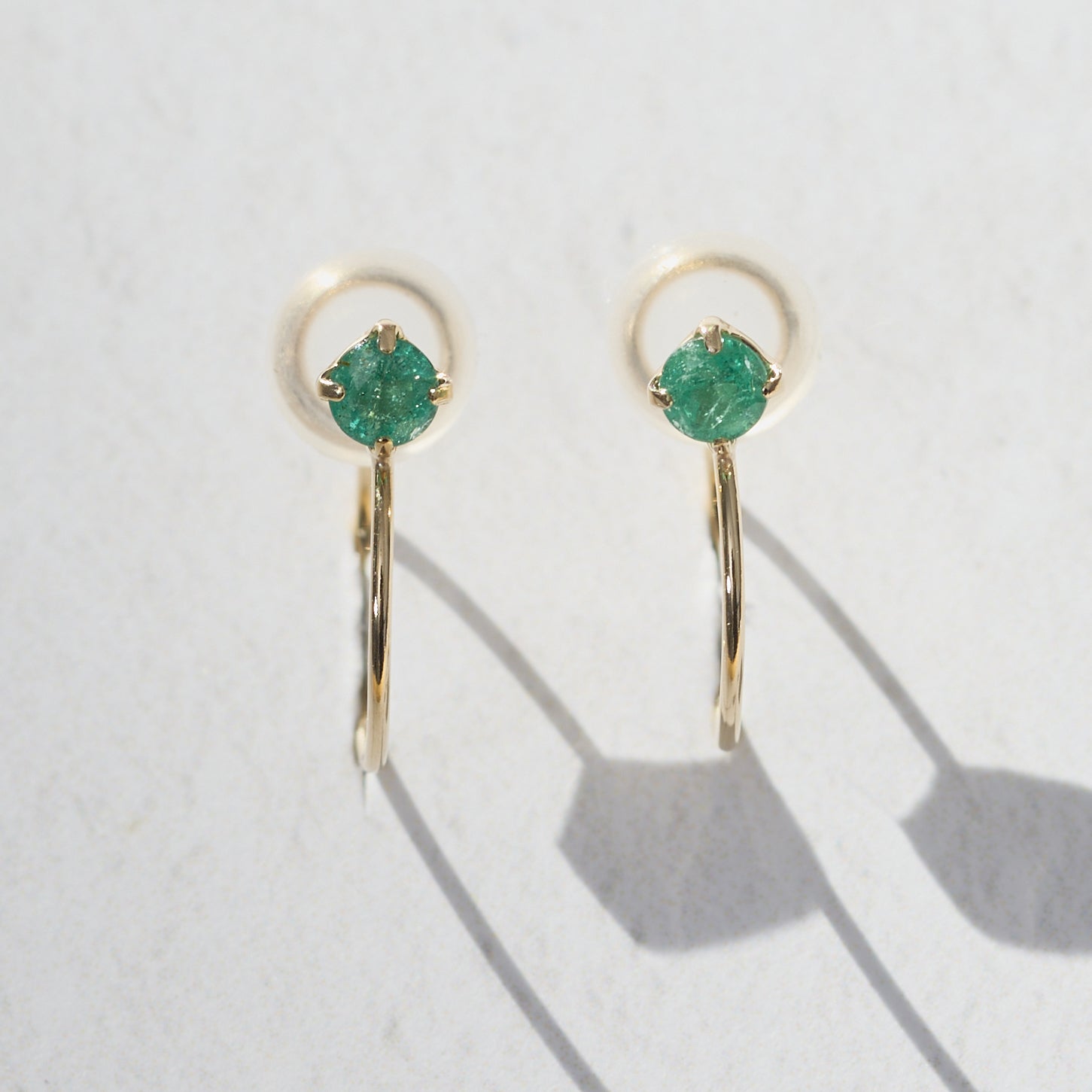 K10 誕生石 イヤリング（5月：エメラルド）| 55-7085