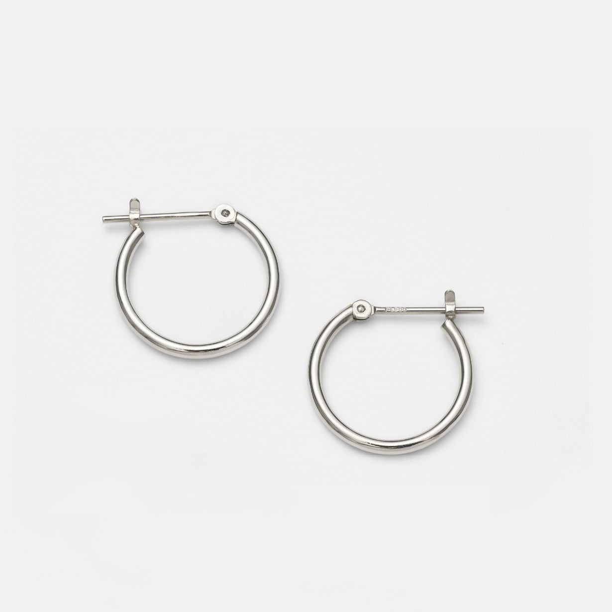 Pt900 シンプル フープピアス ❘ 95-8102