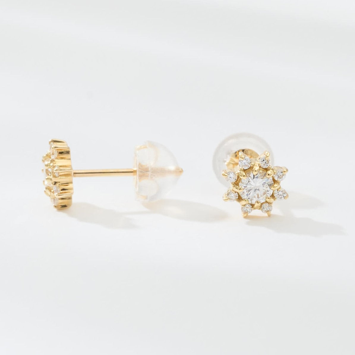 K18 誕生石×ダイヤモンド スタッドピアス （4月：ダイヤモンド） – L&Co.