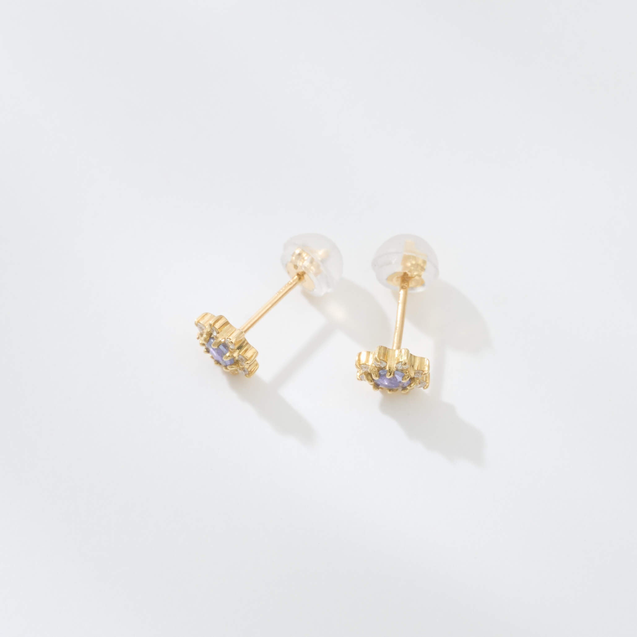 K18 誕生石×ダイヤモンド スタッドピアス （12月：タンザナイト） – L&Co.