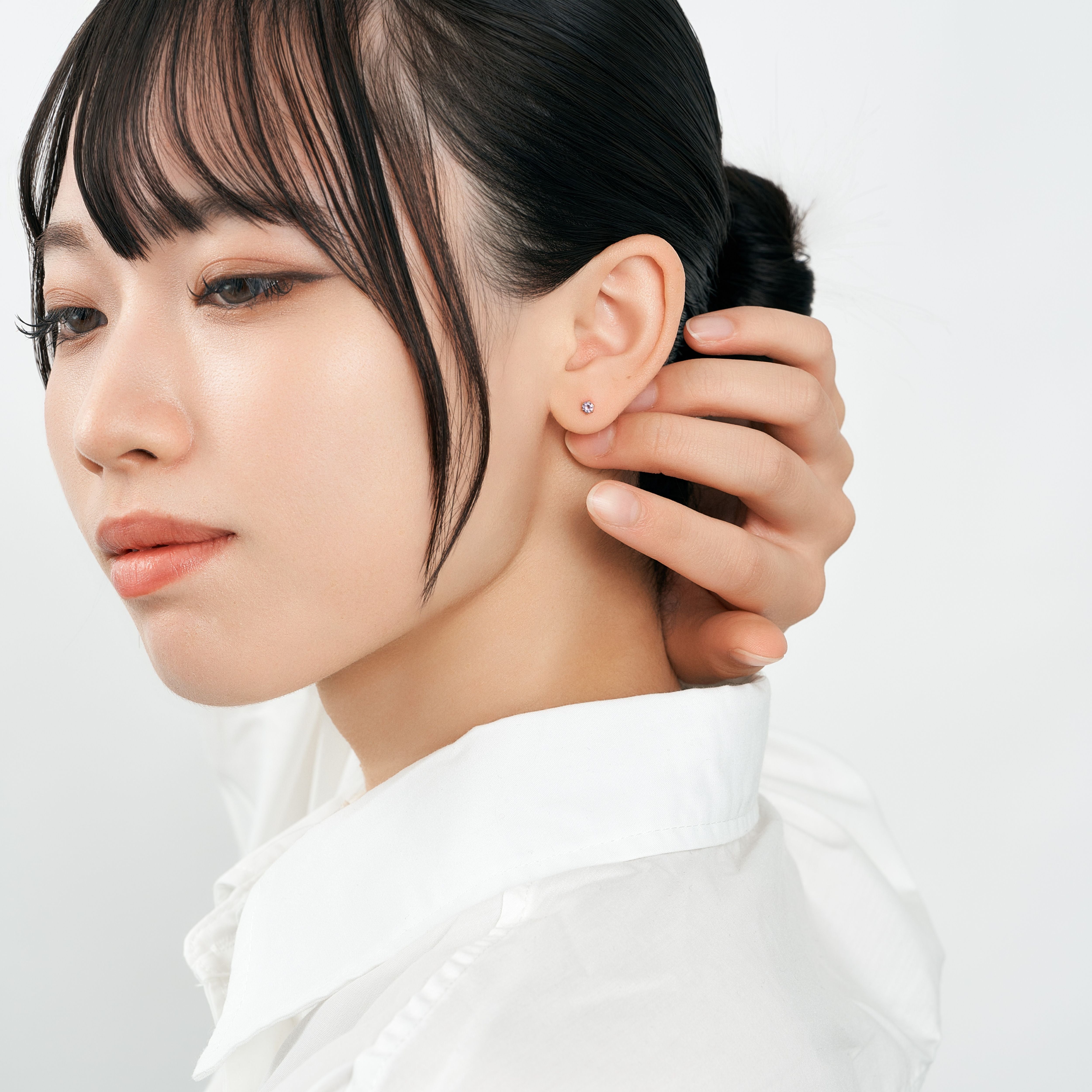 K18 爪留め 誕生石 スタッドピアス 3mm（2月：アメジスト） – L&Co.