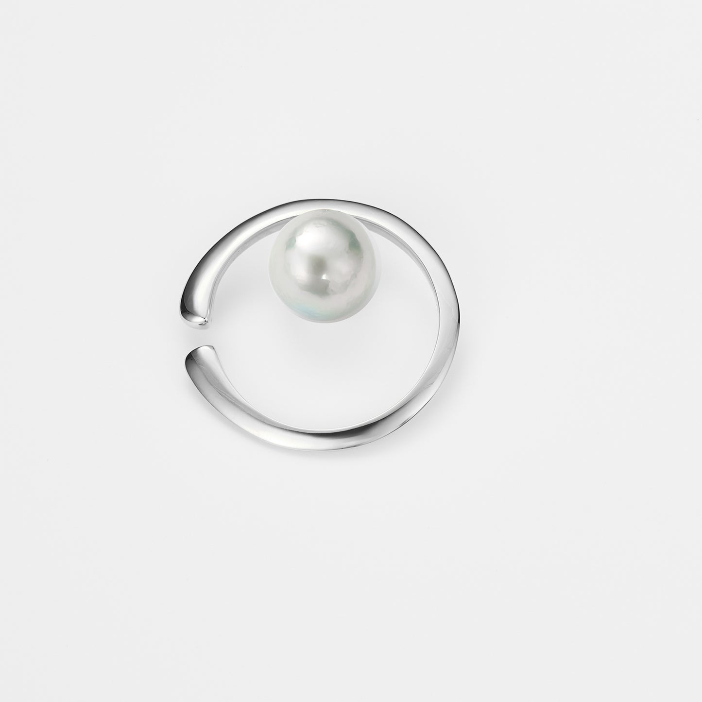 【lilo】Pearl ear cuff”Saturn”