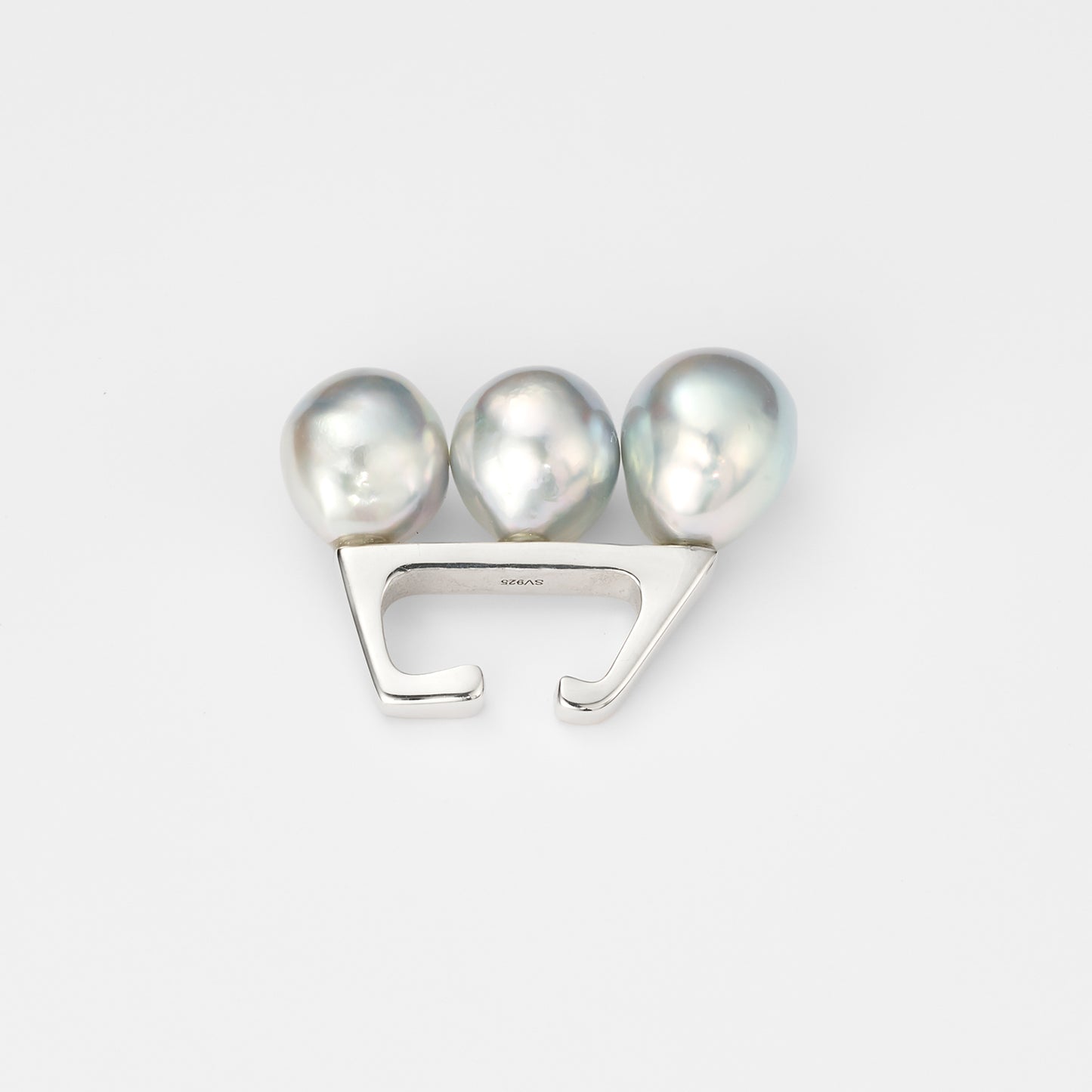 【lilo】Pearl ear cuff”On the boat”