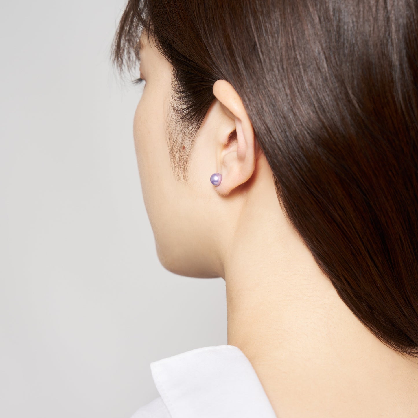 K10 カラーシェルパール スタッドピアス（6mm/ペールパープル）| 96-6933