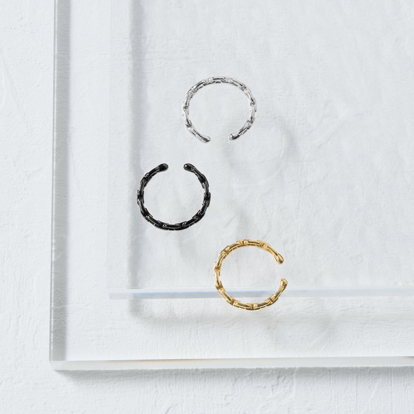 SV925 ユニセックス チェーン風 イヤーカフ（W/Y/B）