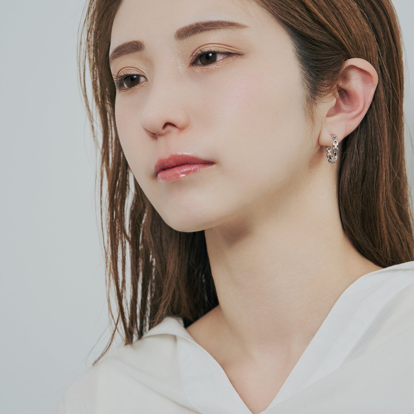 SV925 ユニセックス チェーン風 イヤーカフ（W/Y/B）