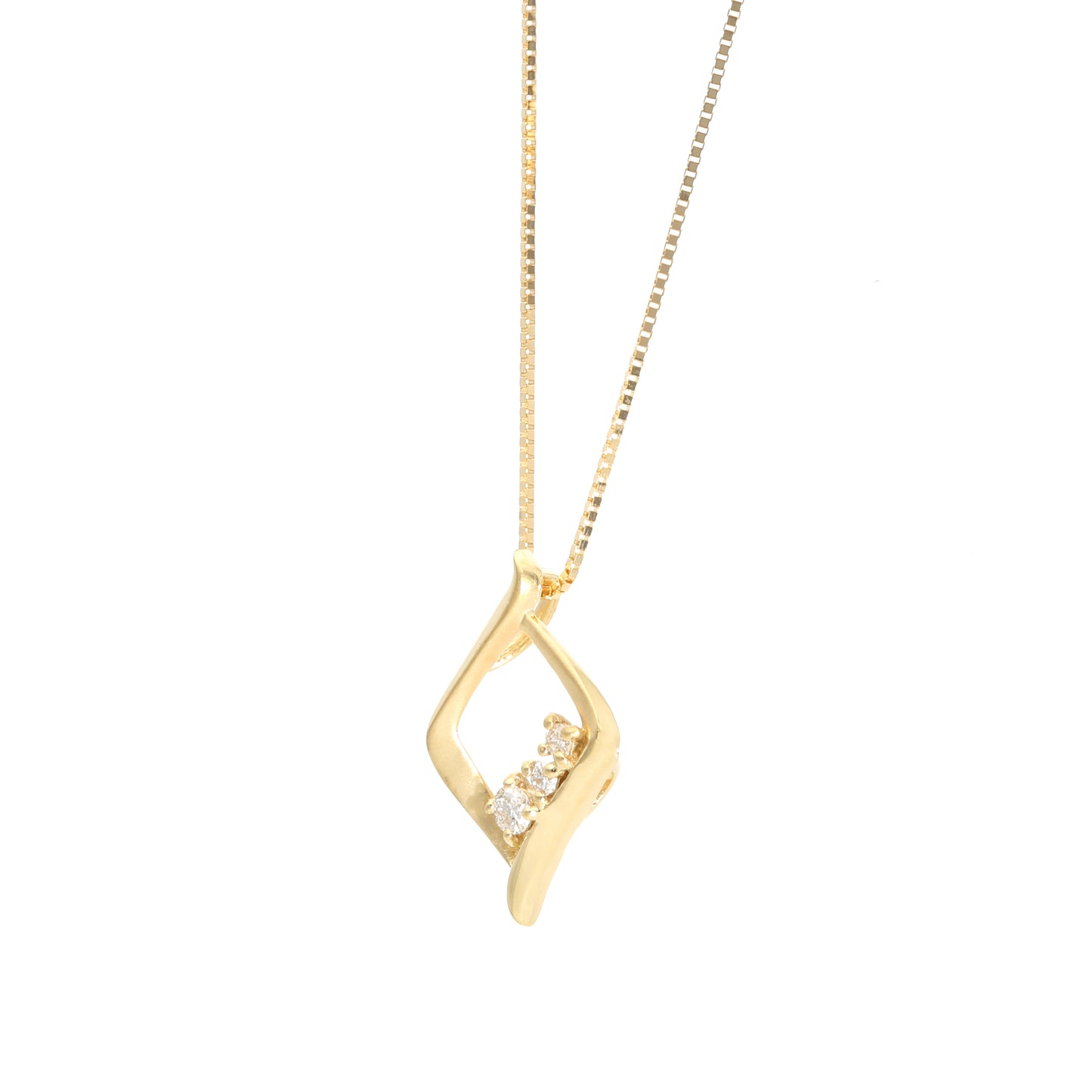 Diamond necklace with box |96-1217