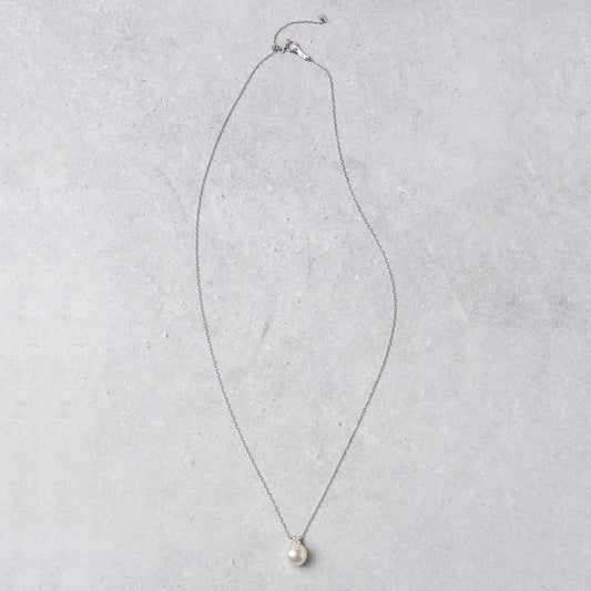 Halskette mit Akoya-Perlen und Diamanten aus Platin | 63-8079 
