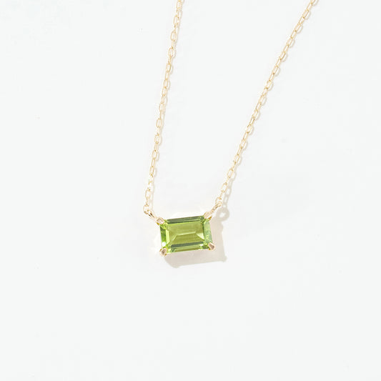 K10 誕生石 スクエア ネックレス（8月：ペリドット）｜63-8168